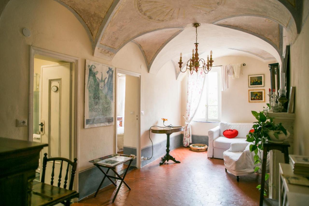 Bed and Breakfast Bb Le Gemme Dolceacqua Exterior foto