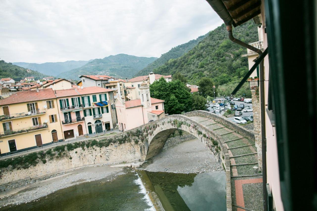 Bed and Breakfast Bb Le Gemme Dolceacqua Exterior foto
