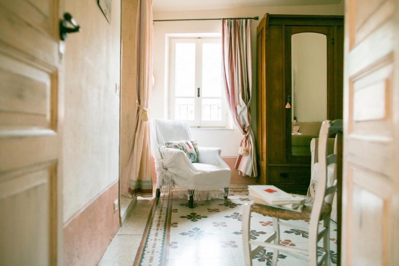 Bed and Breakfast Bb Le Gemme Dolceacqua Exterior foto