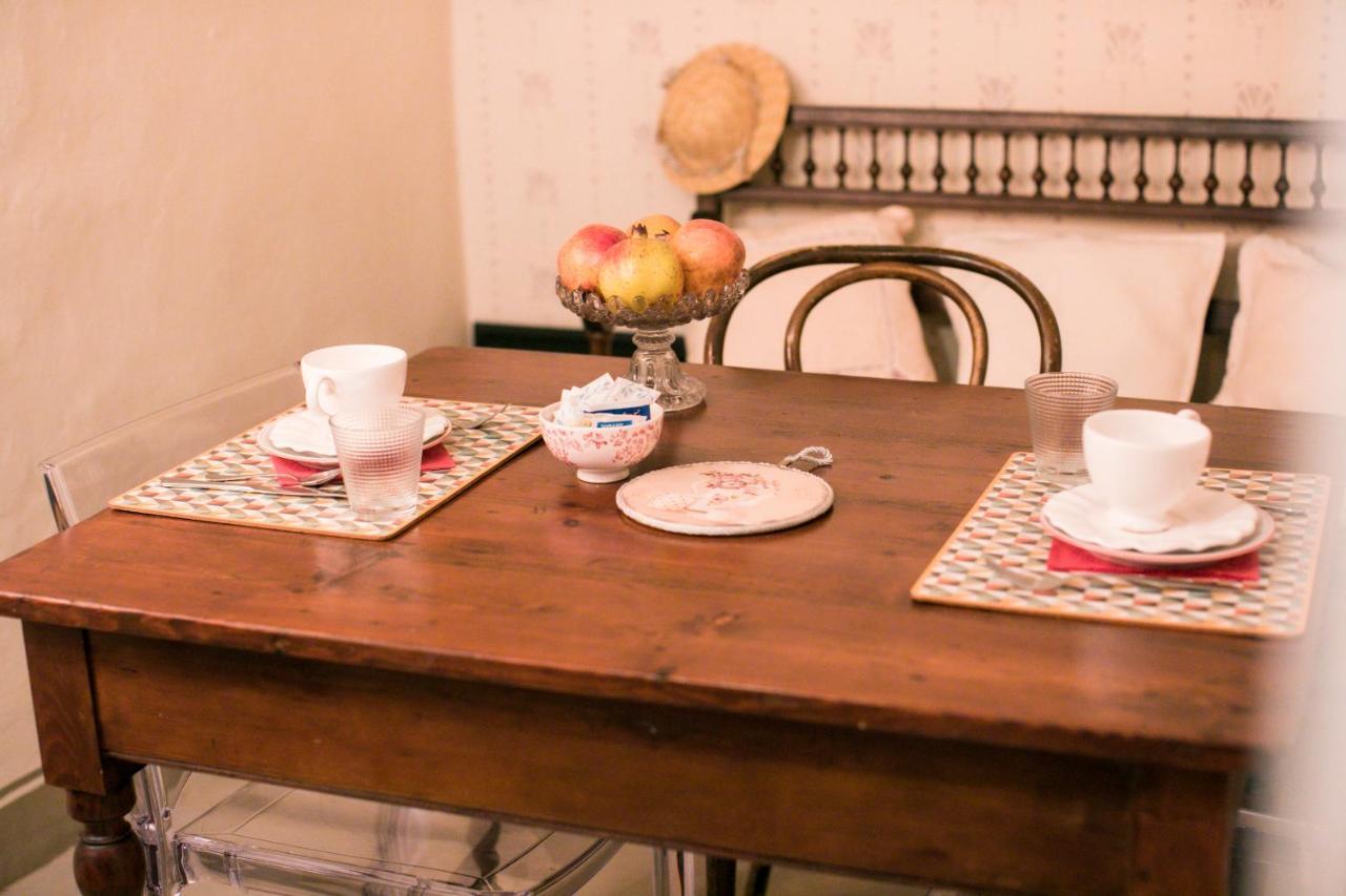 Bed and Breakfast Bb Le Gemme Dolceacqua Exterior foto